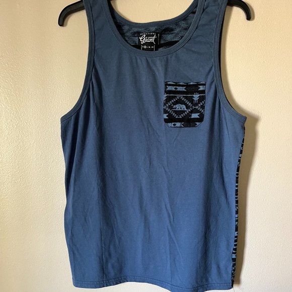 Beautiful Giant tank top Size M - Picture 1 of 5